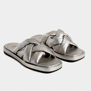 Free People Velez Bacopa Napa Leather Flat Sandal Silver Size 9 Puffy Straps